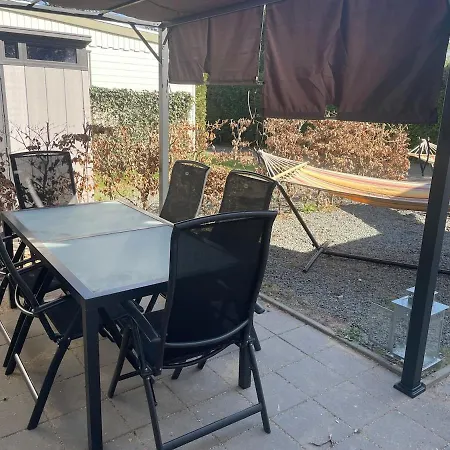 Woodland Plot بيت للعطل *